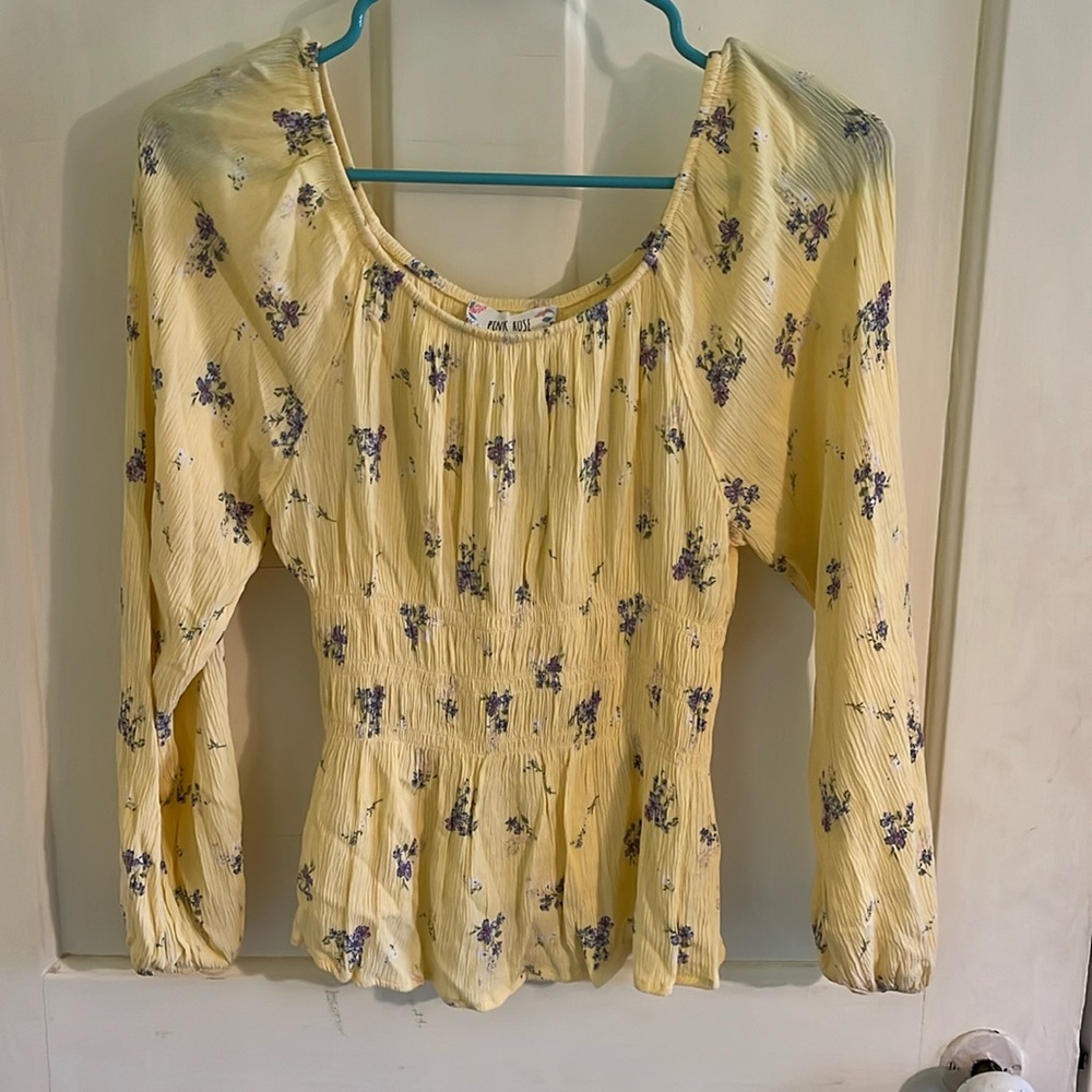 Pink rose size small off the shoulder floral blouse